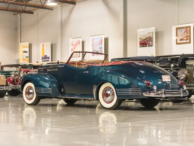 1942 Packard Eight - Image 3 of 28