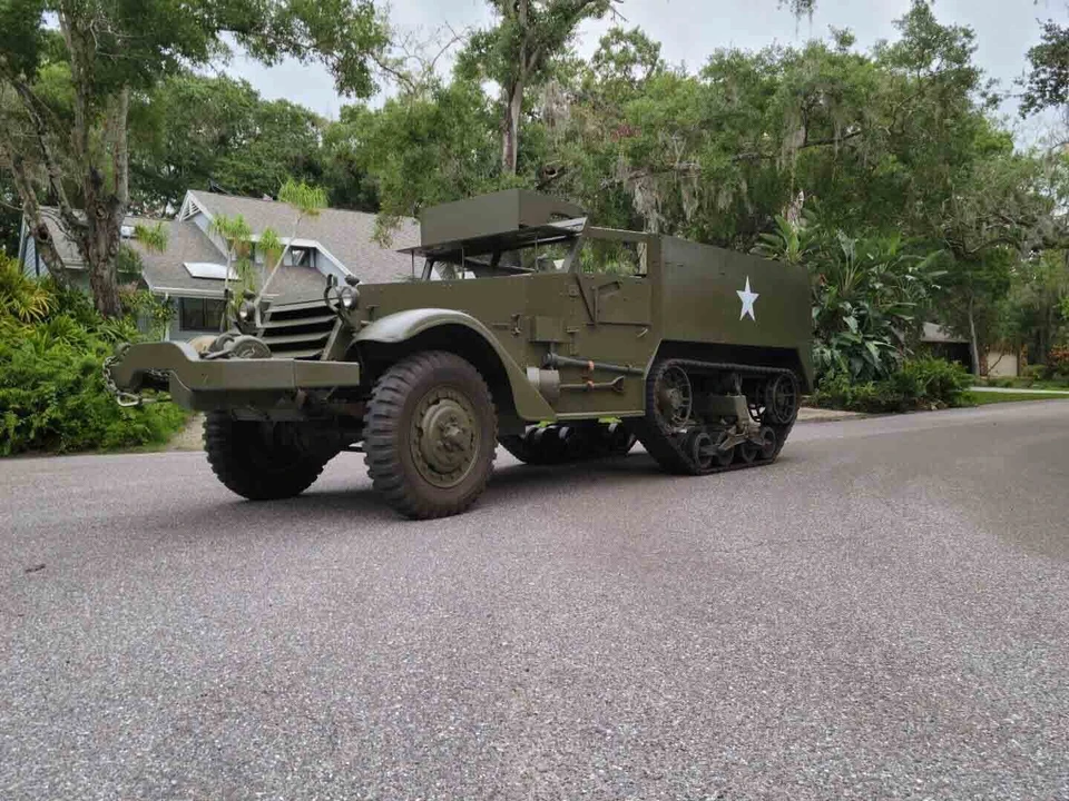 1943 Diamond T - Image 2 of 31