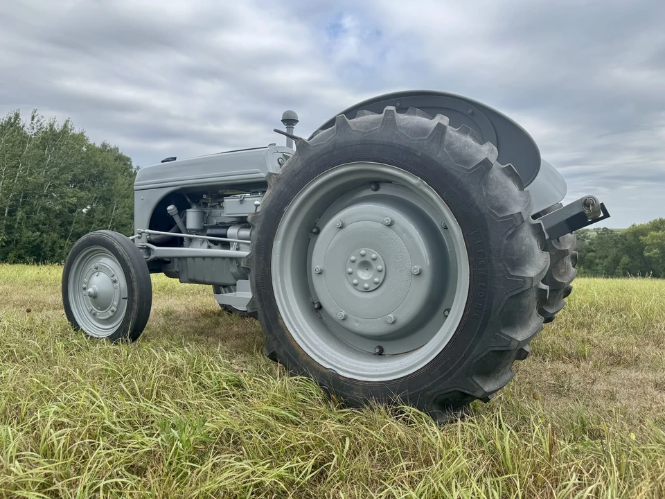 1944 Ford Tractor - Image 22 of 31