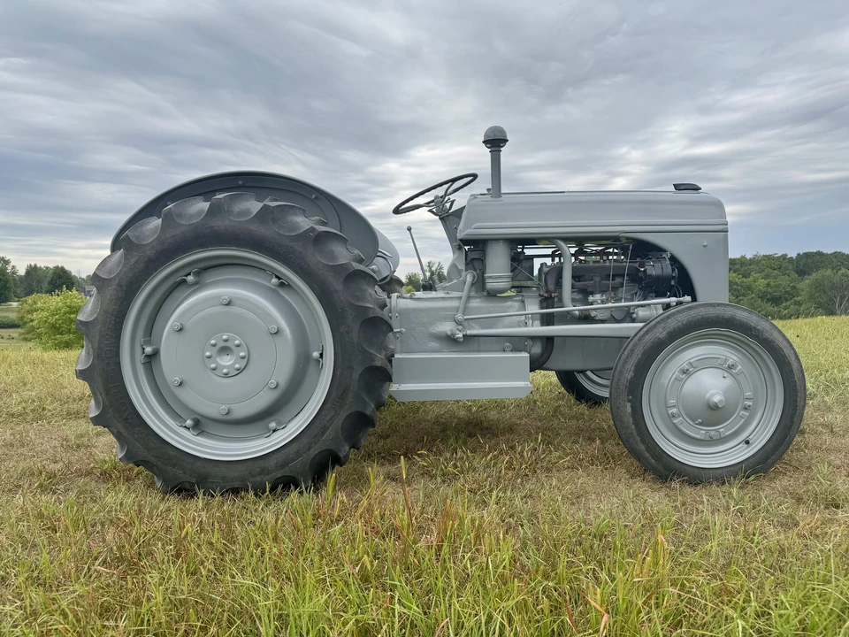 1944 Ford Tractor - Image 13 of 31