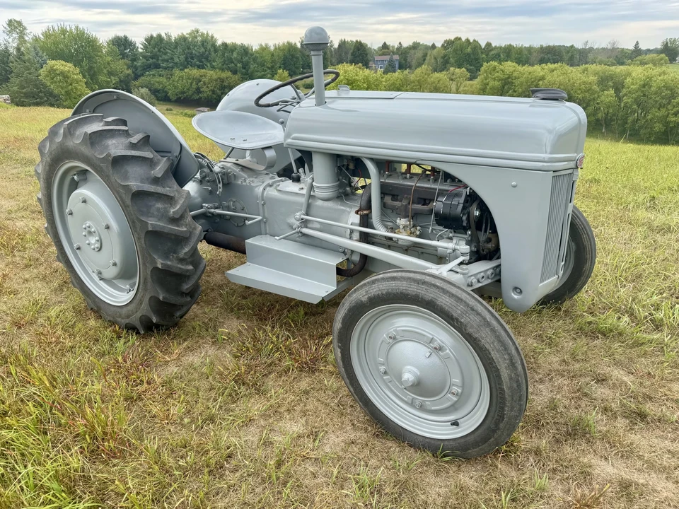 1944 Ford Tractor - Image 9 of 31