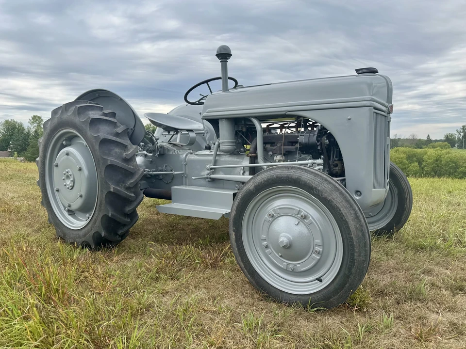 1944 Ford Tractor - Image 10 of 31