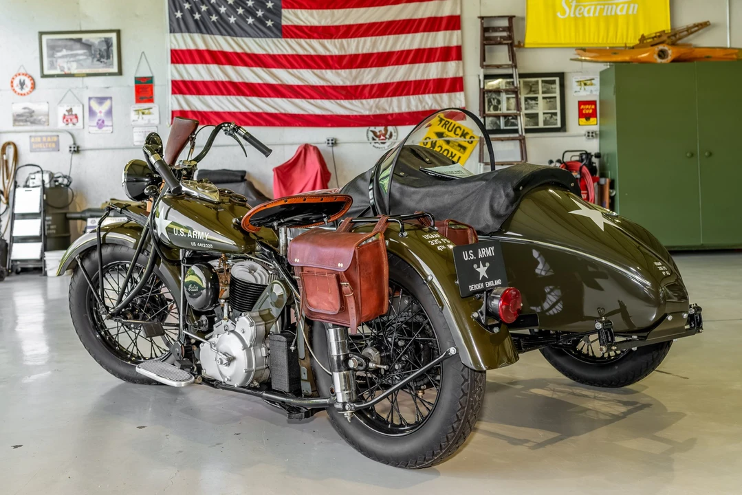 1944 Indian Chief - Image 6 of 31