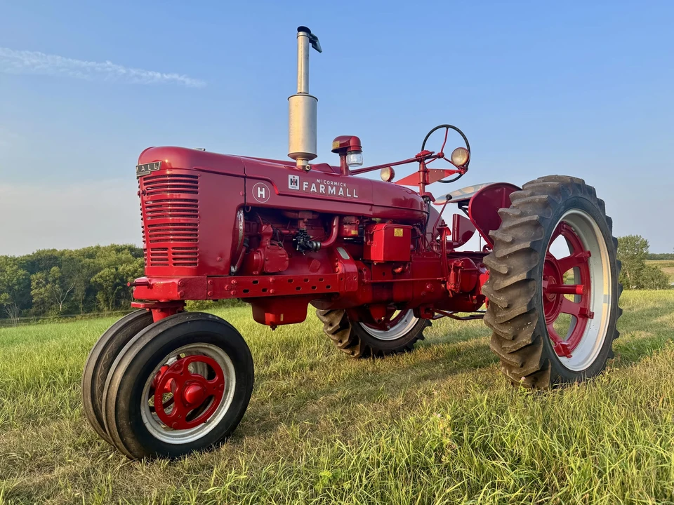 1944 McCormick - Image 4 of 31