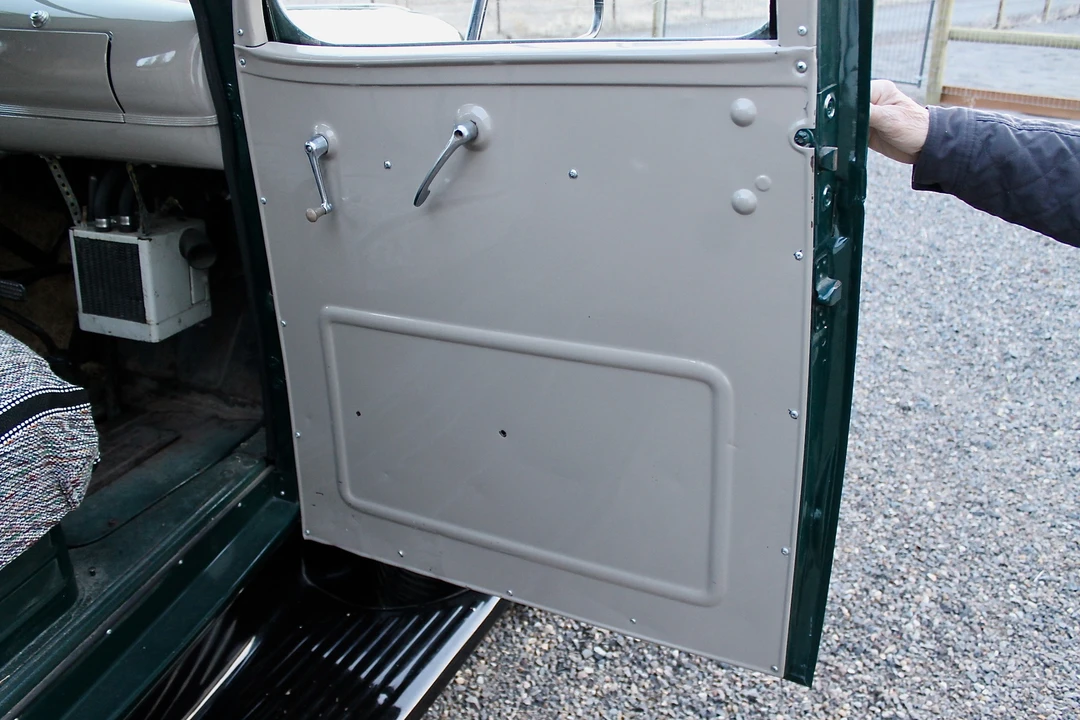 1945 Chevrolet AK Series - Image 24 of 31