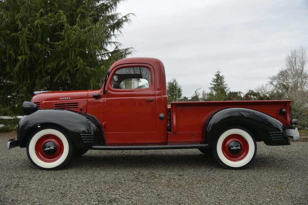 1945 Dodge T/V/W Series - Image 4 of 31
