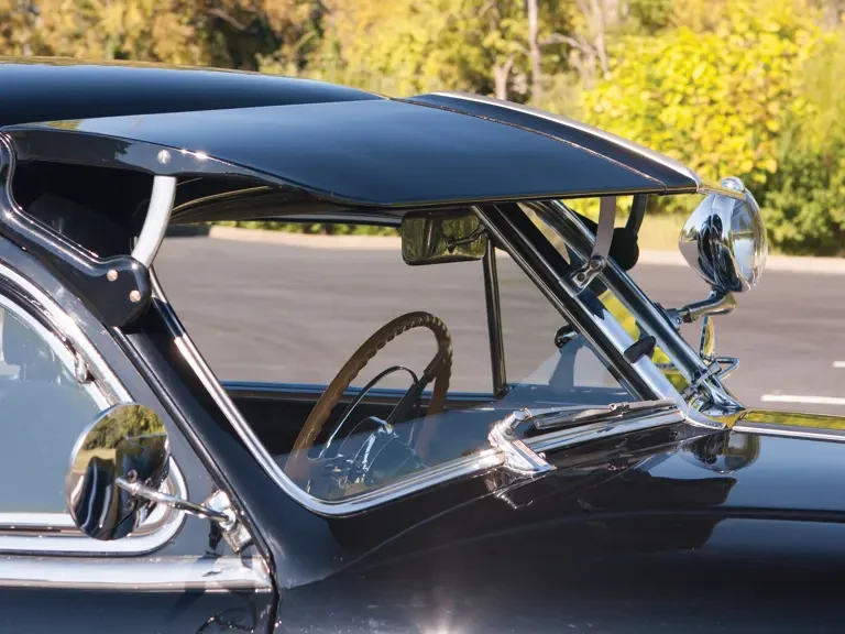 1946 Buick Roadmaster - Image 10 of 23