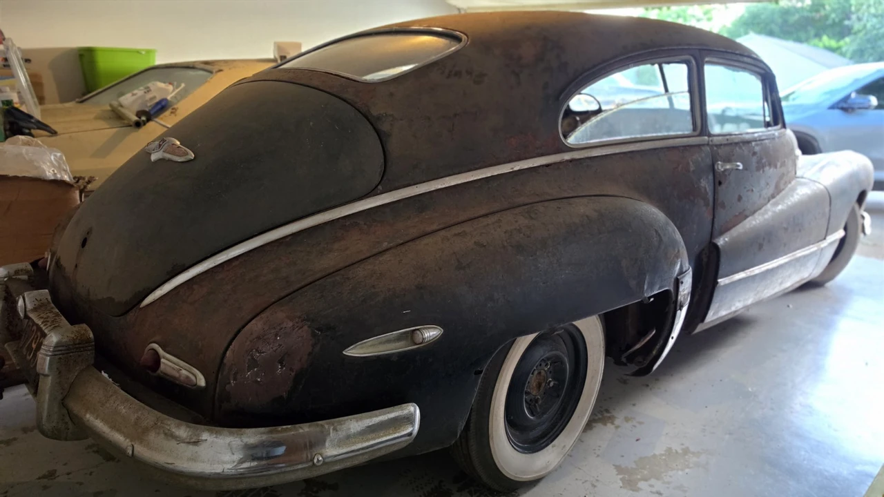 1946 Buick Super - Image 3 of 16