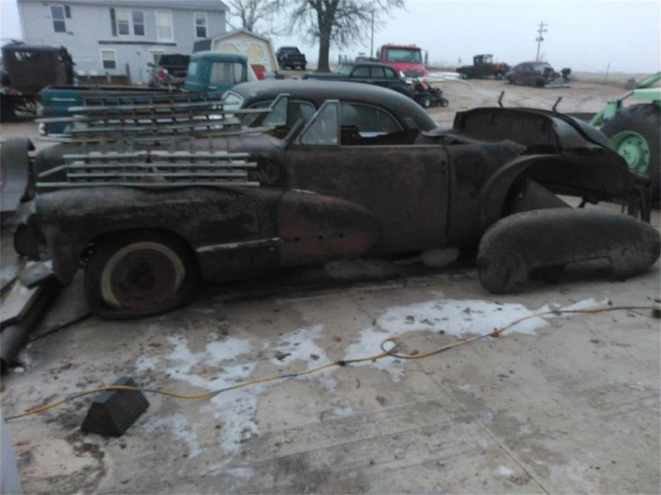 1946 Cadillac Series 62 1st Gen - Image 2 of 22