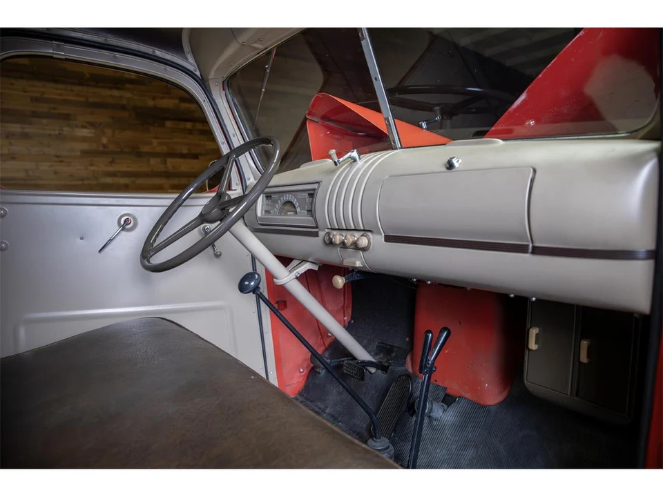 1946 Chevrolet Stylemaster & Fleetmaster & Fleetline - Image 3 of 4