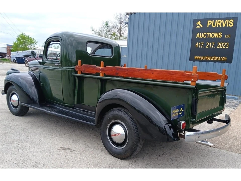 1946 Chevrolet Stylemaster & Fleetmaster & Fleetline - Image 2 of 31