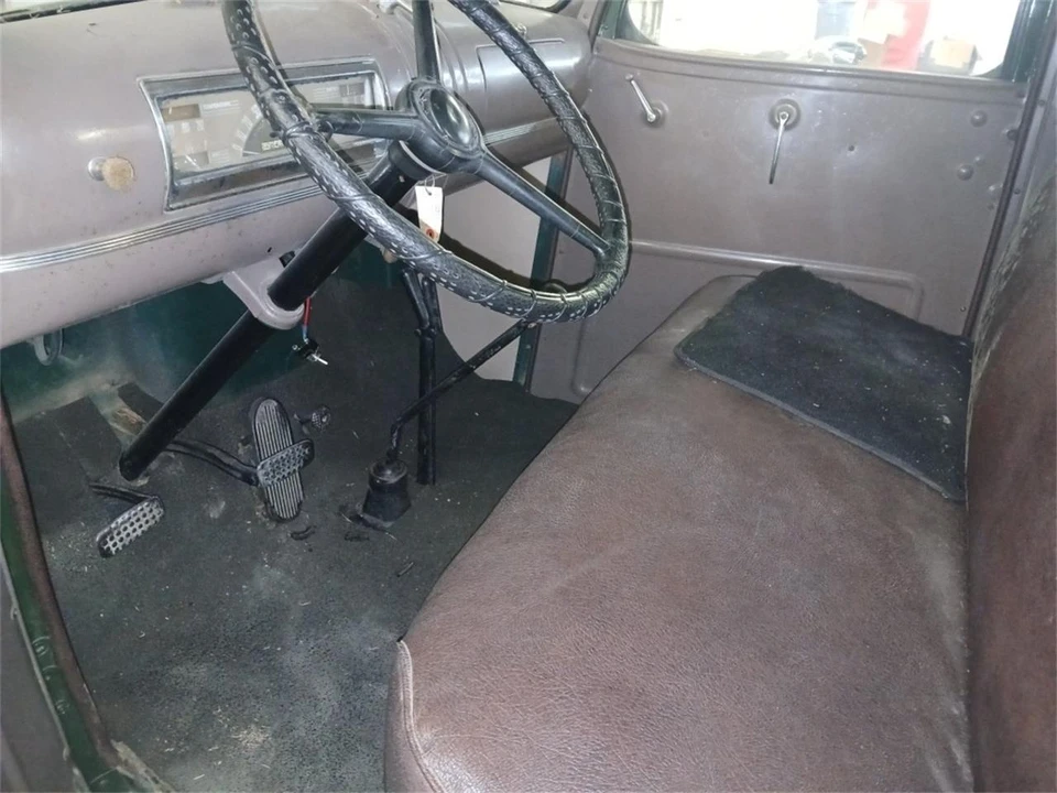 1946 Chevrolet Stylemaster & Fleetmaster & Fleetline - Image 24 of 31