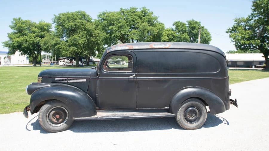 1946 Chevrolet Stylemaster & Fleetmaster & Fleetline - Image 3 of 10