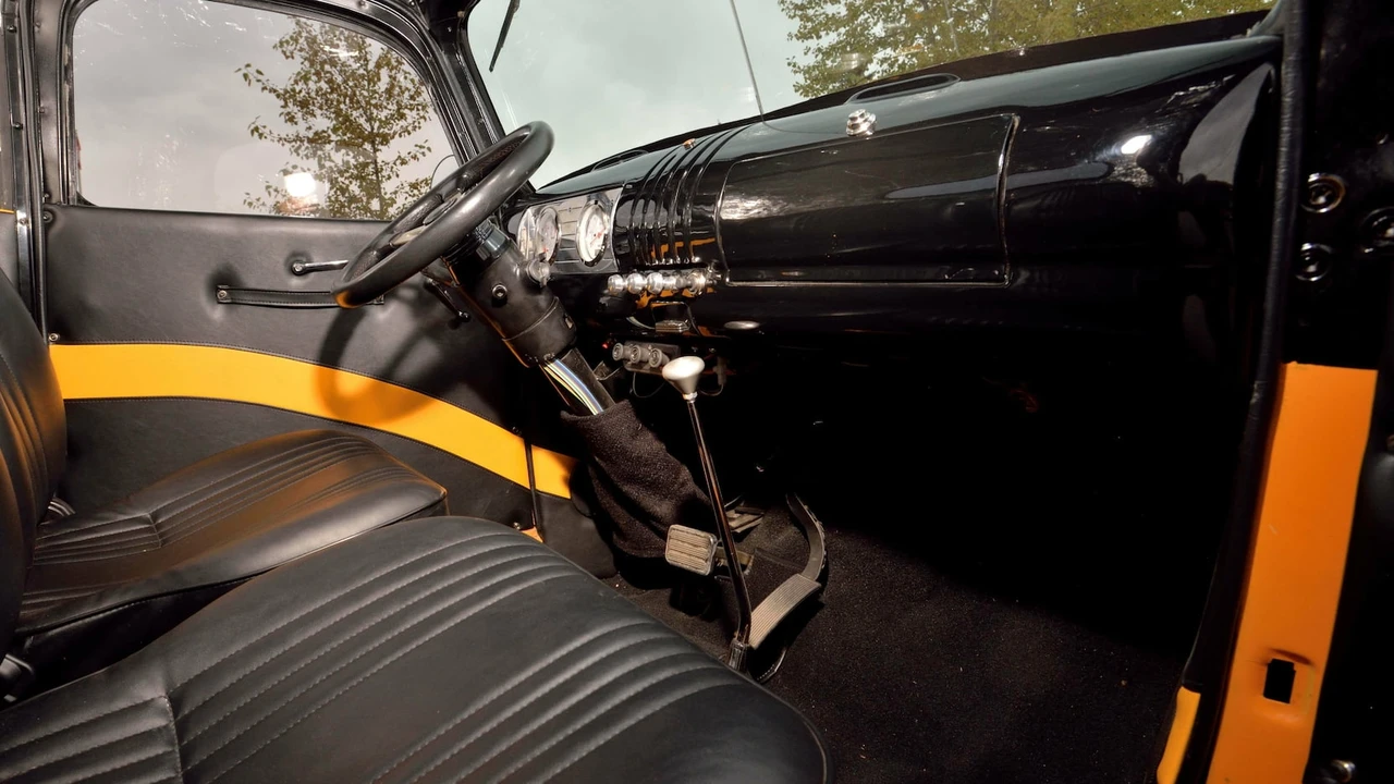 1946 Chevrolet AK Series - Image 5 of 21