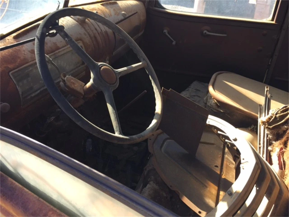 1946 Chevrolet Carryall Suburban 2nd Gen - Image 4 of 4