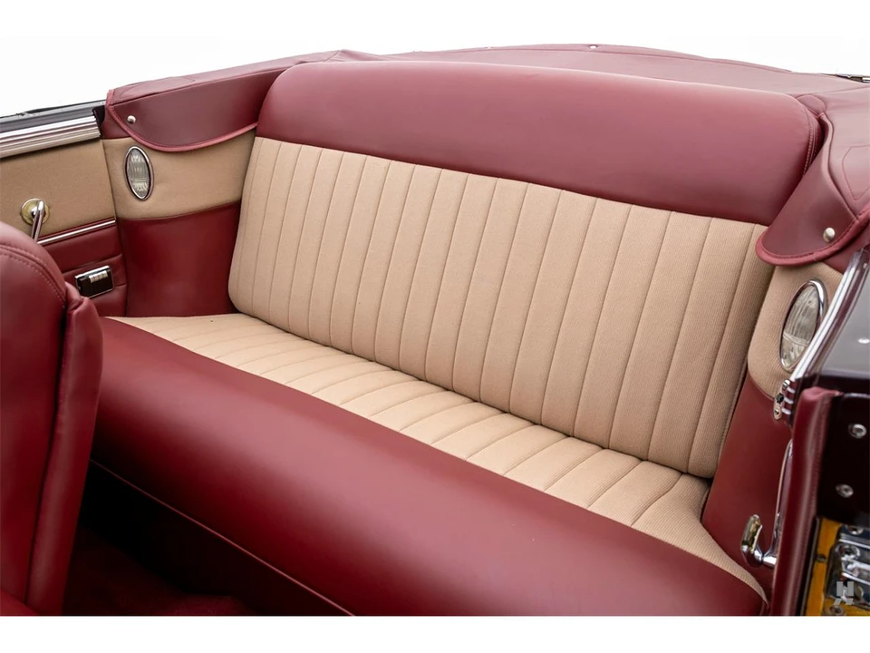 1946 Chrysler Town & Country - Image 13 of 31