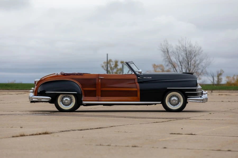 1946 Chrysler Town & Country - Image 9 of 15