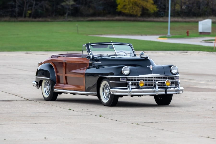 1946 Chrysler Town & Country - Image 8 of 15