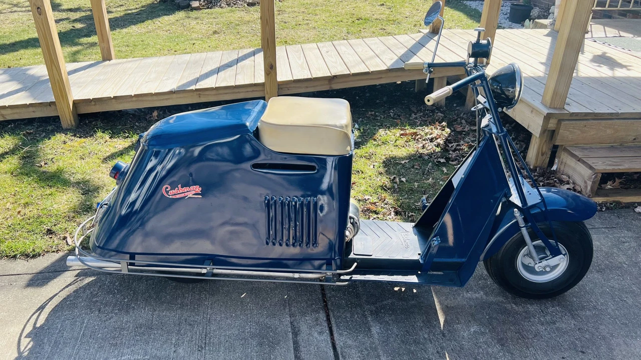 1946 Cushman - Image 3 of 21