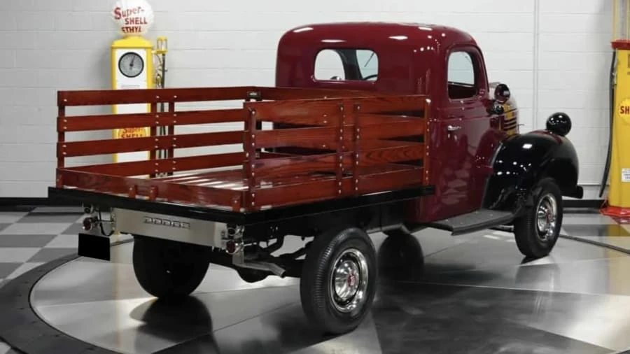 1946 Dodge T/V/W Series - Image 4 of 11
