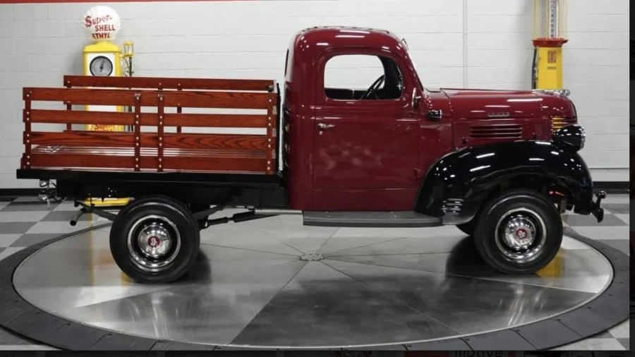 1946 Dodge T/V/W Series - Image 5 of 11