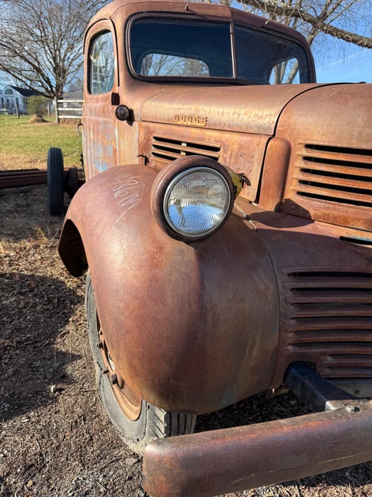 1946 Dodge T/V/W Series - Image 2 of 17