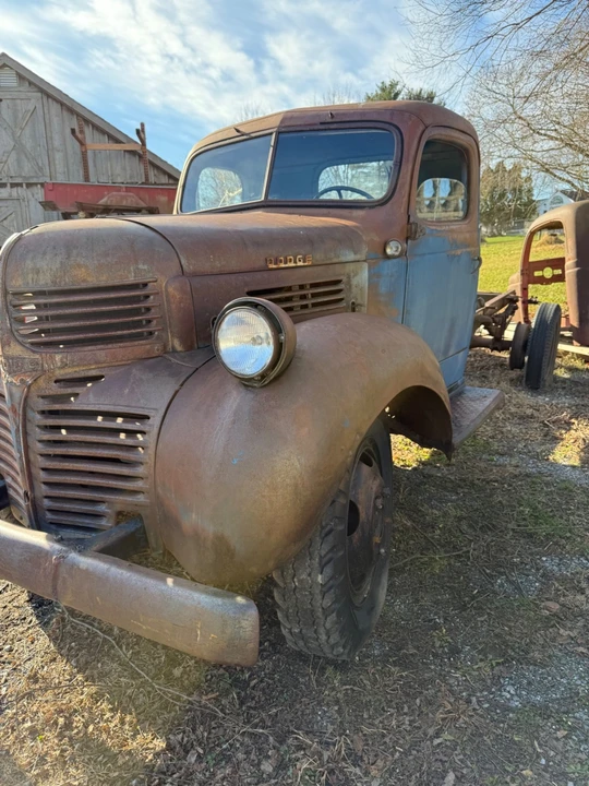 1946 Dodge T/V/W Series - Image 14 of 17