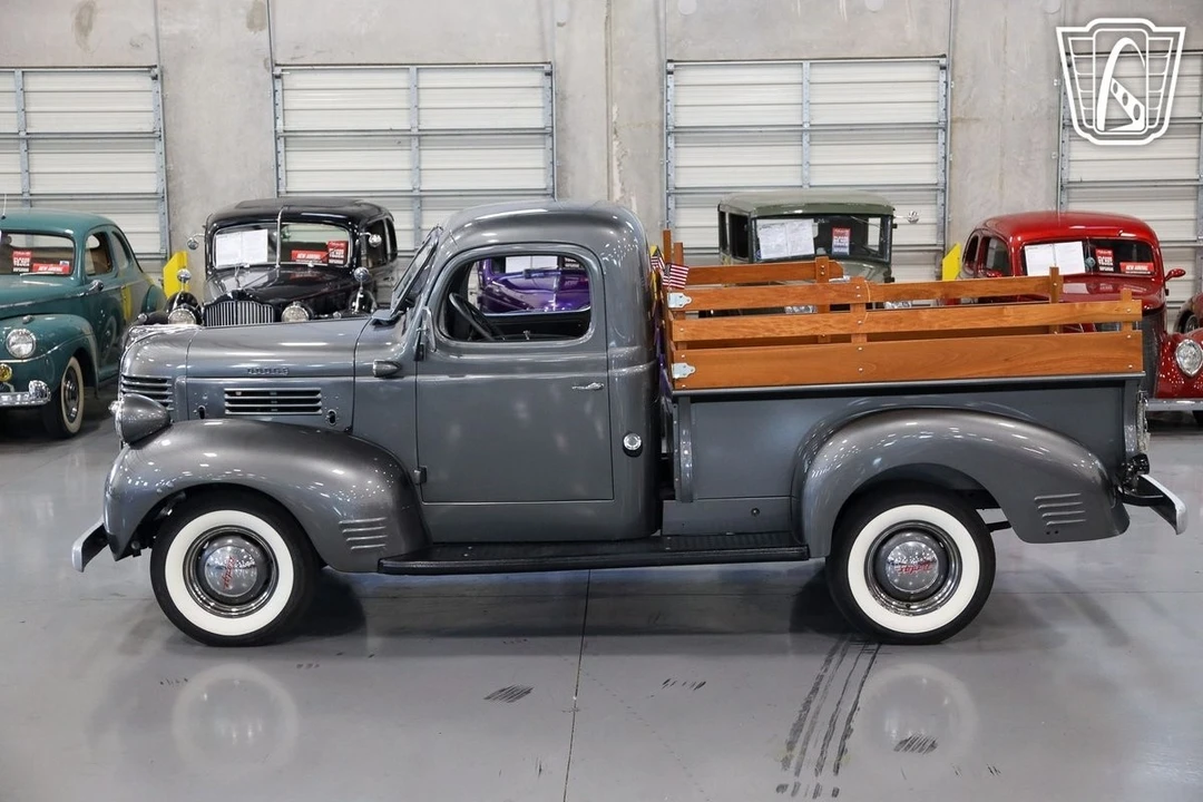 1946 Dodge T/V/W Series - Image 11 of 12