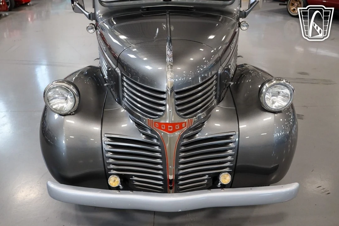 1946 Dodge T/V/W Series - Image 8 of 12