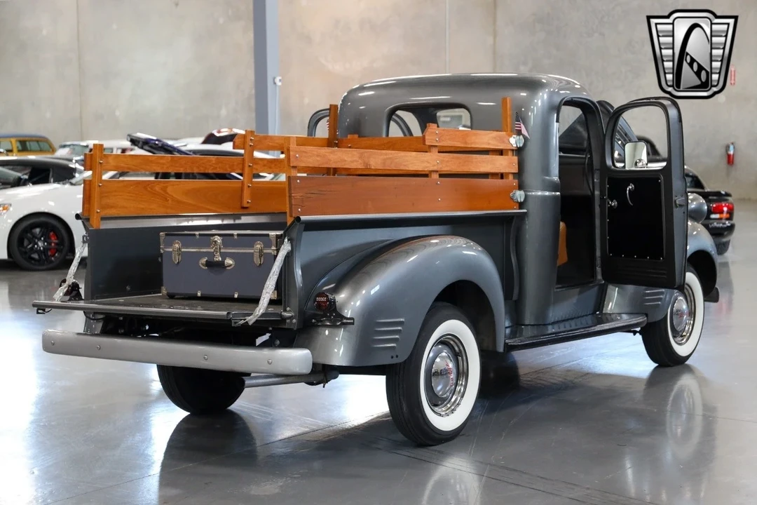 1946 Dodge T/V/W Series - Image 15 of 21
