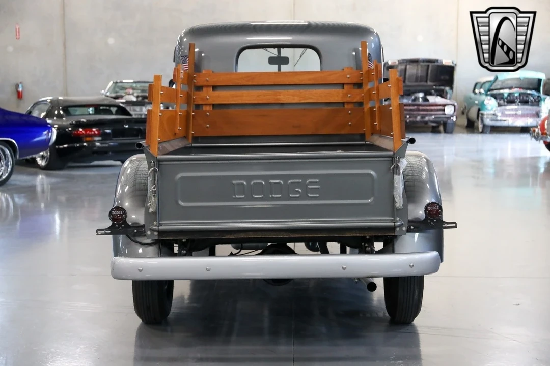 1946 Dodge T/V/W Series - Image 8 of 12