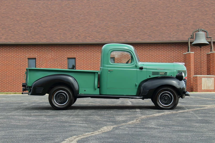 1946 Dodge T/V/W Series - Image 2 of 22