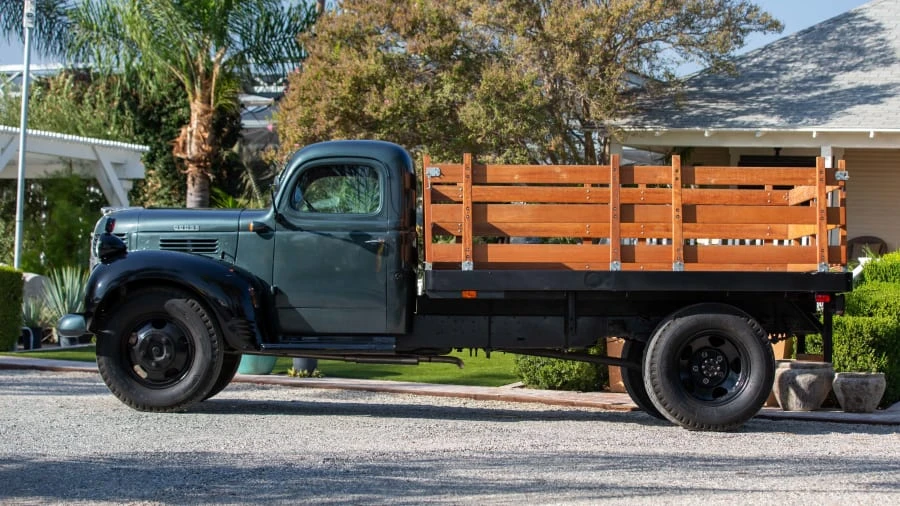 1946 Dodge T/V/W Series - Image 2 of 31