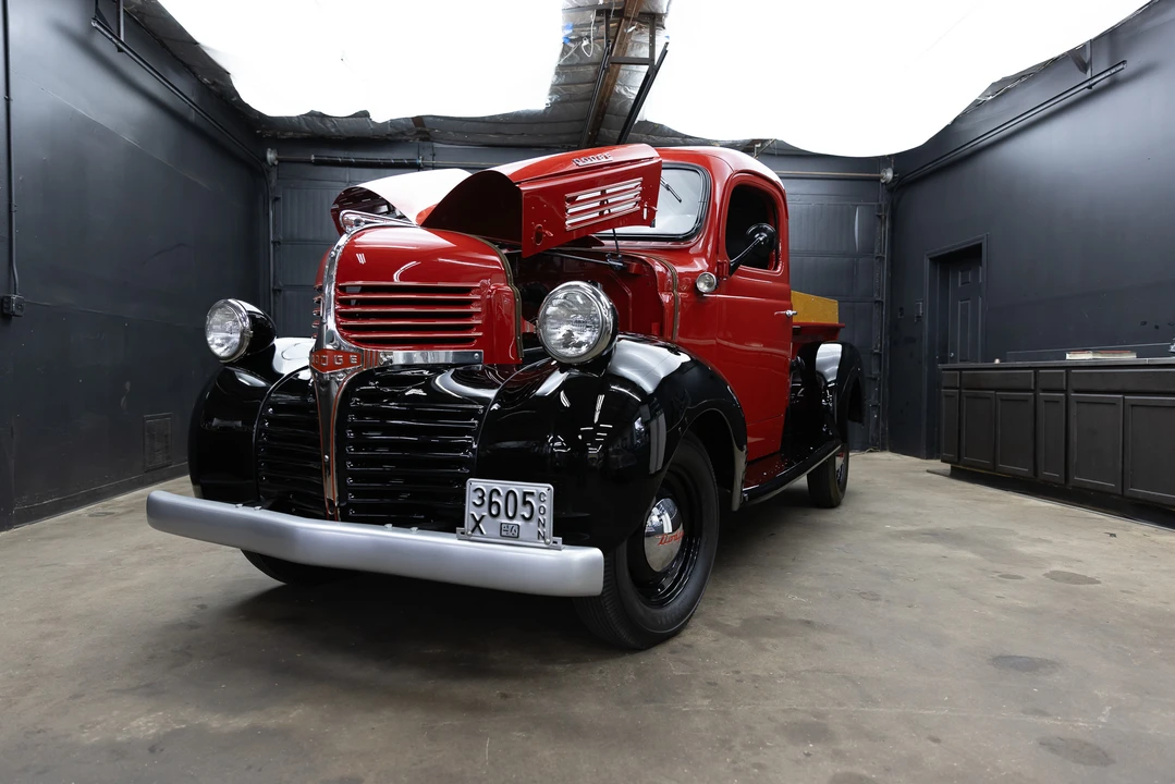 1946 Dodge T/V/W Series - Image 3 of 31