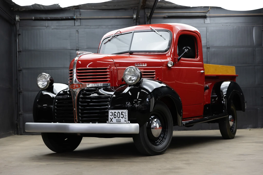 1946 Dodge T/V/W Series - Image 5 of 31