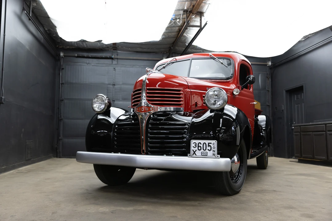 1946 Dodge T/V/W Series - Image 2 of 31