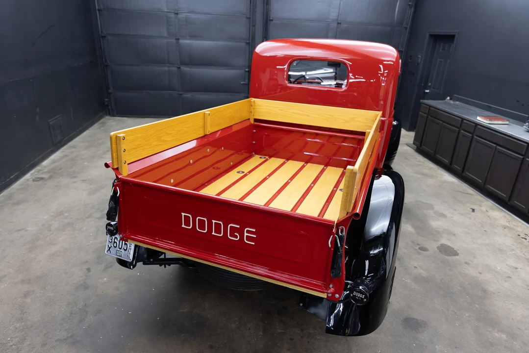 1946 Dodge T/V/W Series - Image 10 of 31