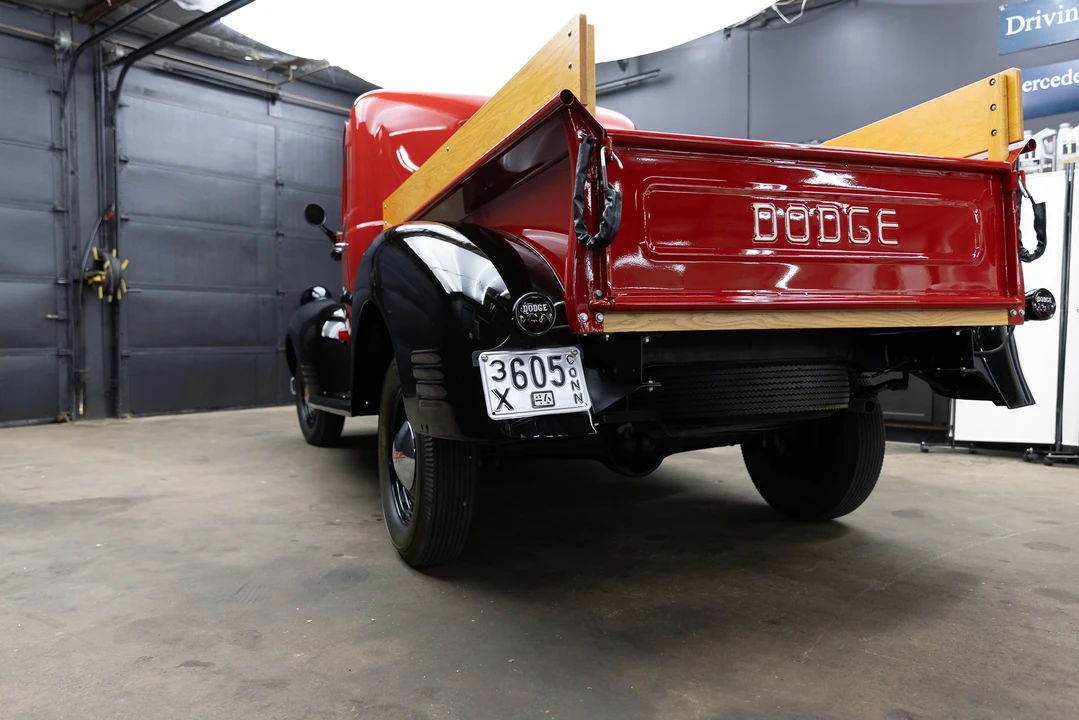 1946 Dodge T/V/W Series - Image 8 of 31