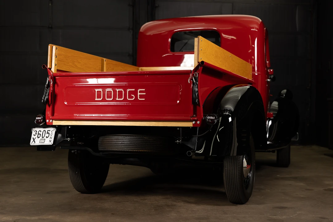 1946 Dodge T/V/W Series - Image 12 of 31