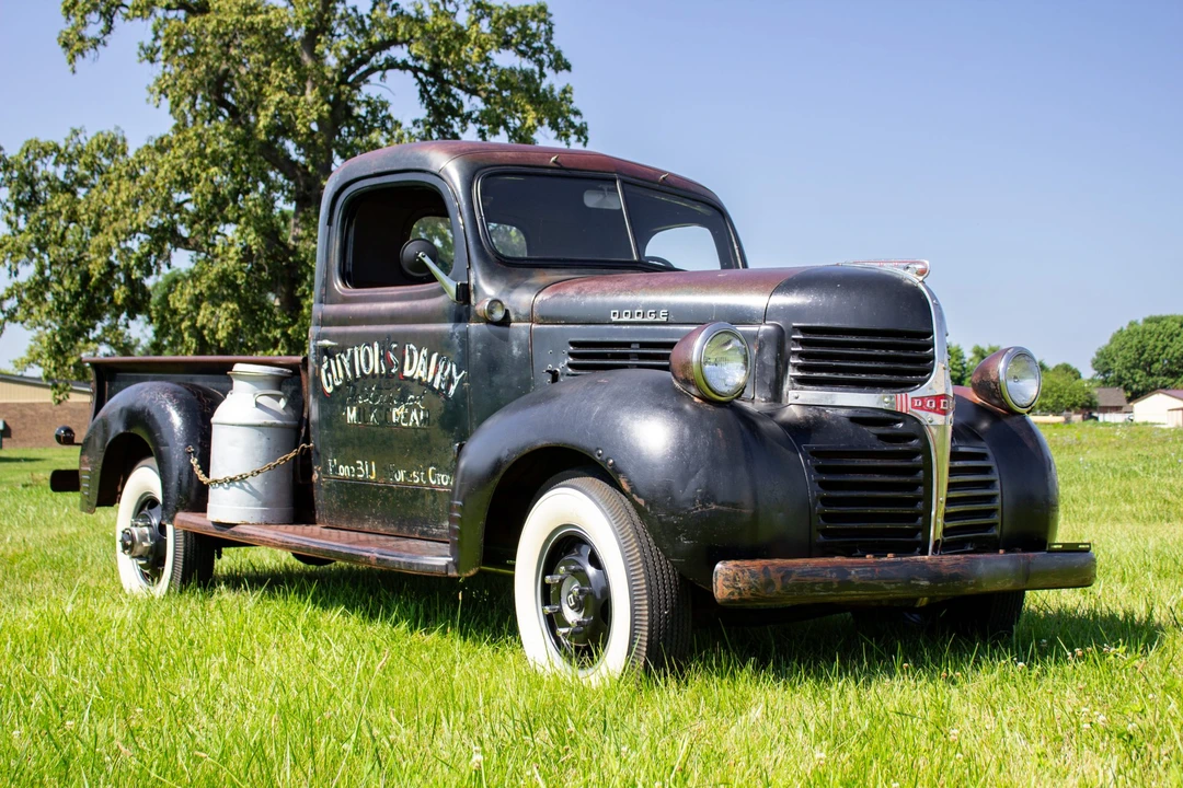 1946 Dodge T/V/W Series - Image 9 of 31