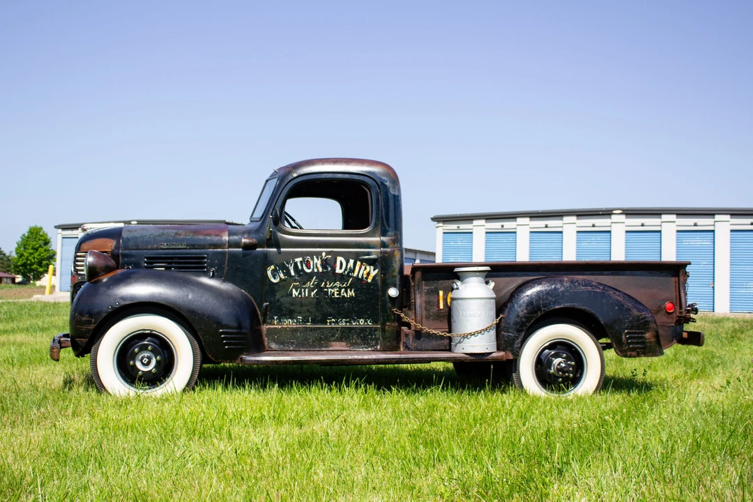 1946 Dodge T/V/W Series - Image 3 of 31