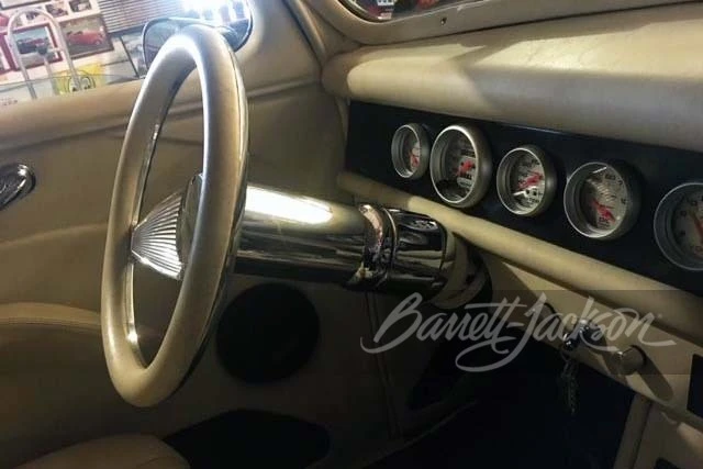1946 Ford Standard & Deluxe & Super Deluxe - Image 4 of 12