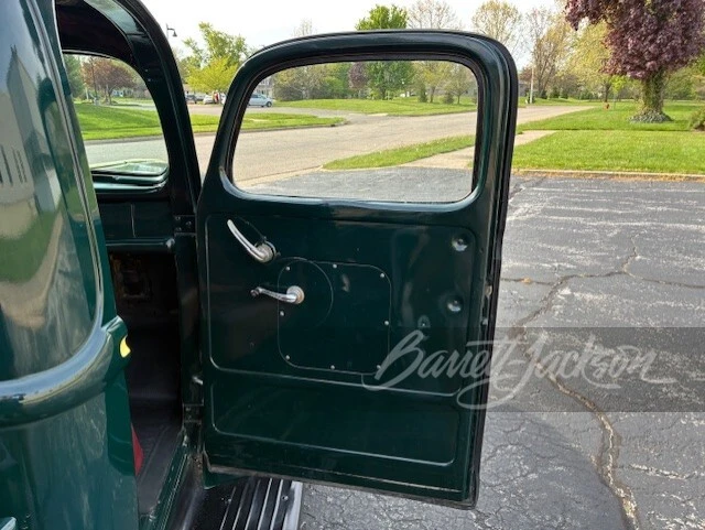 1946 Ford Pickup (1940-1947) - Image 14 of 18