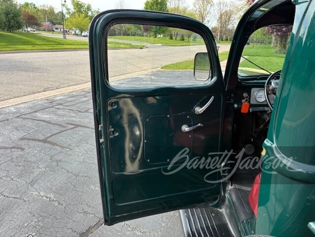 1946 Ford Pickup (1940-1947) - Image 16 of 18