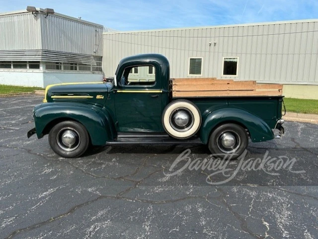 1946 Ford Pickup (1940-1947) - Image 2 of 18