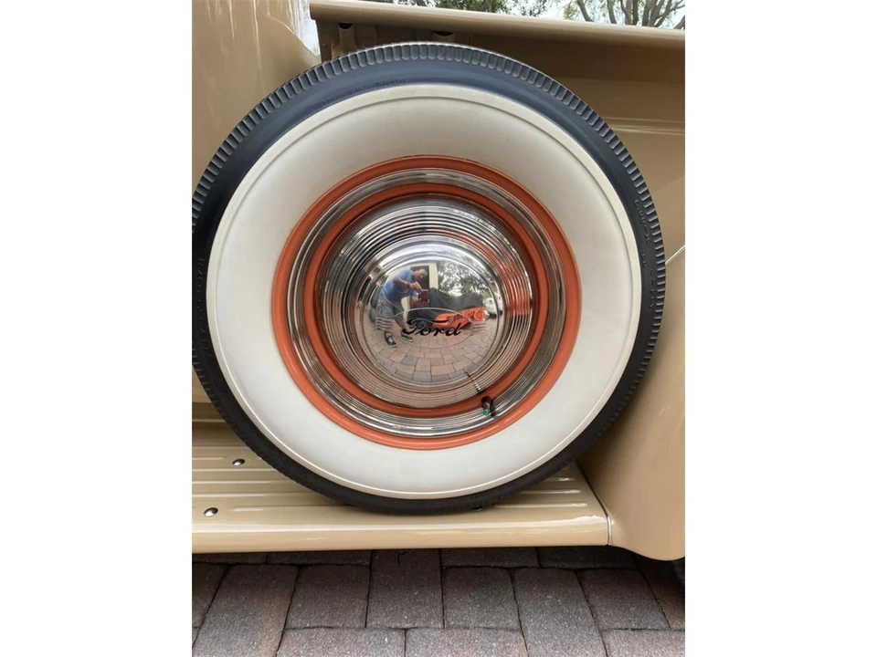 1946 Ford Pickup (1940-1947) - Image 10 of 31