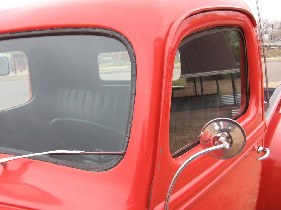1946 Ford Pickup (1940-1947) - Image 28 of 31