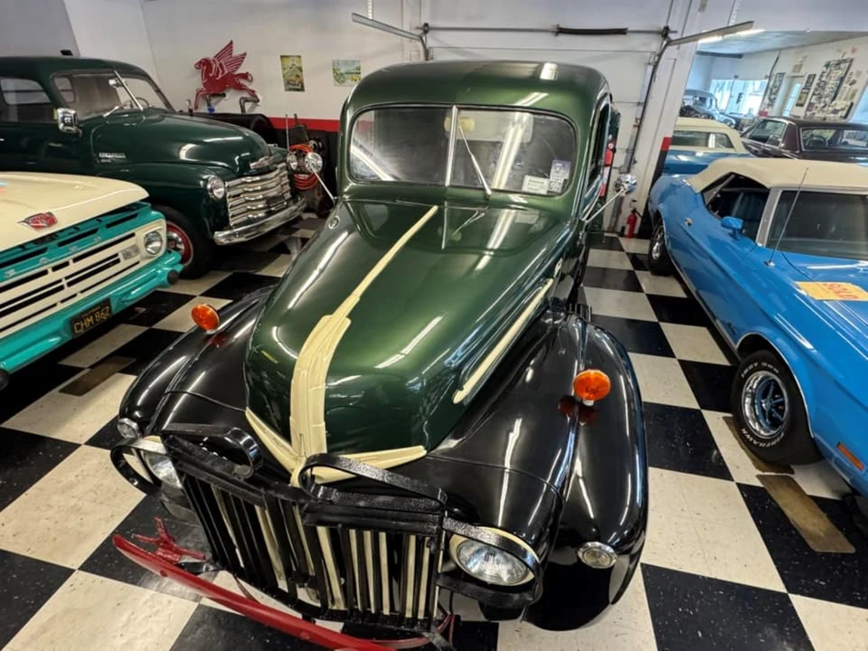 1946 Ford Pickup (1940-1947) - Image 2 of 31