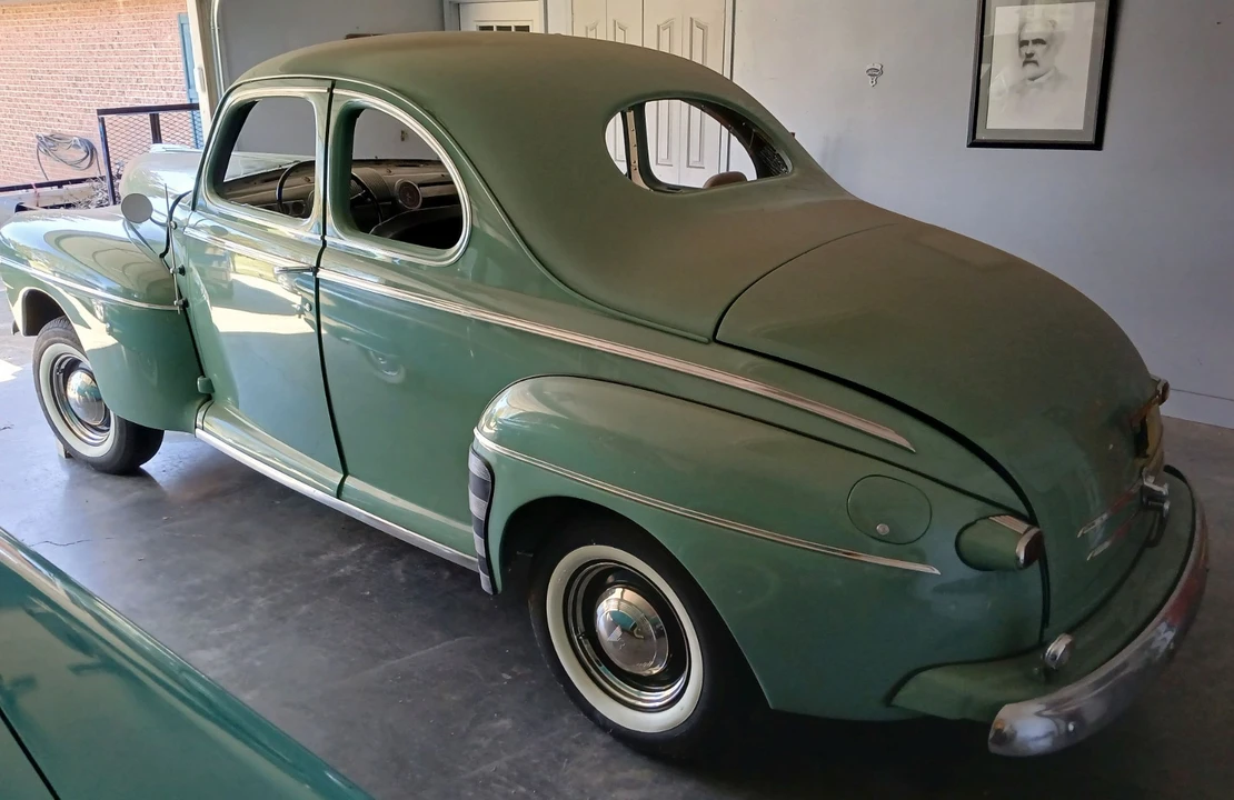 1946 Ford Standard & Deluxe & Super Deluxe - Image 4 of 9