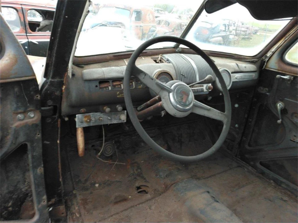 1946 Ford Standard & Deluxe & Super Deluxe - Image 9 of 15